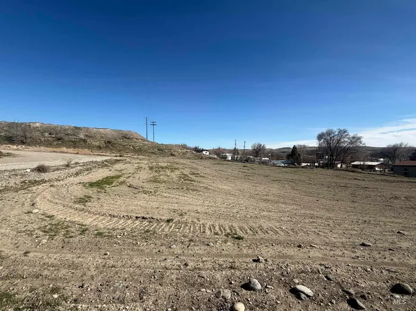 E 6th Ave, Glenns Ferry, ID 83623