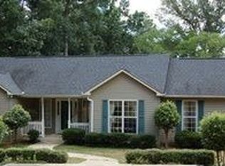 613 Windsor Rd, Hodges, SC 29653