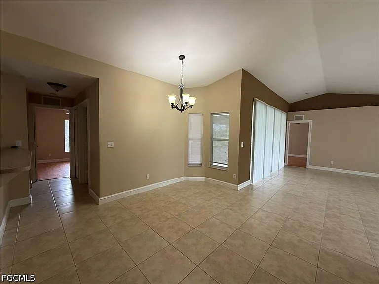 3404 NE 9th Ave — Photo 23