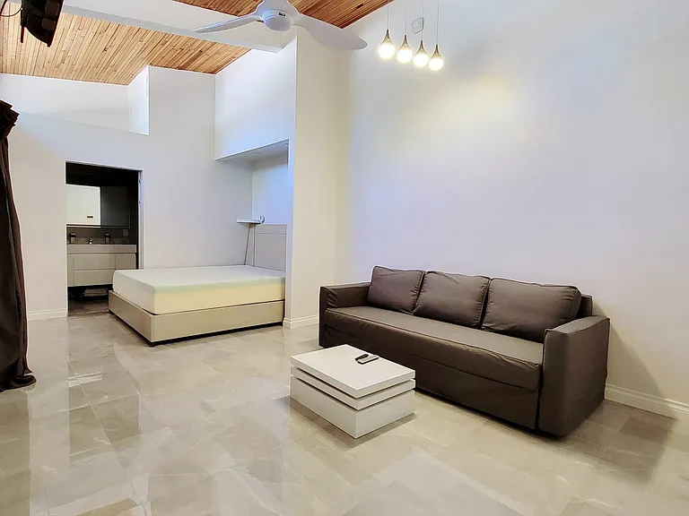 5460 White Oak Ave — Photo 13