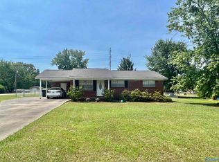 1600 Linwood Dr SW, Hartselle, AL 35640