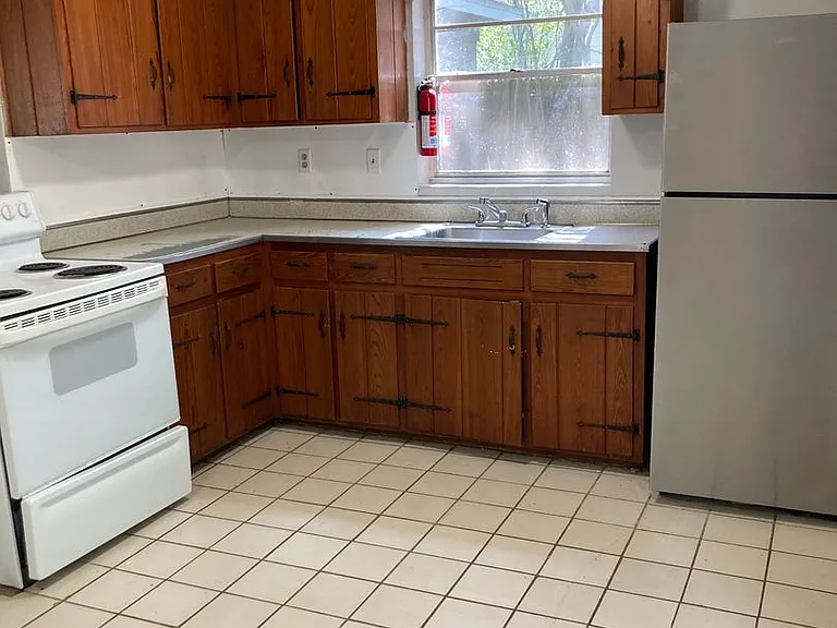 108 Bonita Rd — Photo 9