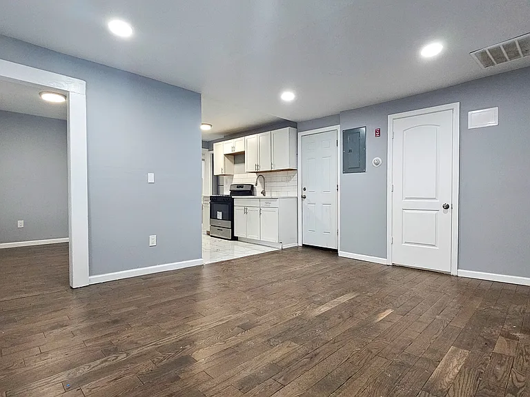 19 Clay St #2 — Photo 1