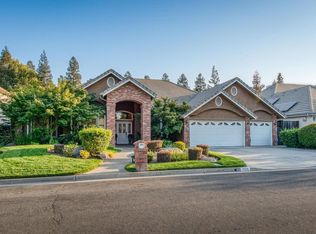 1129 E Newhall Dr, Fresno, CA 93720