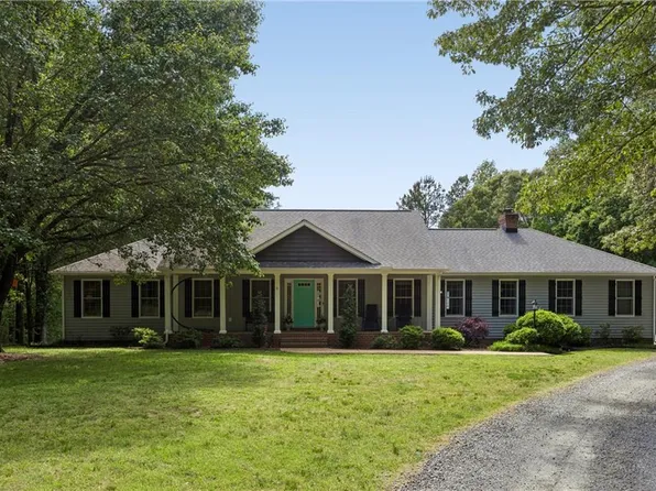 7440 Airport Rd, Quinton, VA 23141