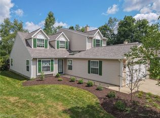 954 Chesterton Ct, Aurora, OH 44202