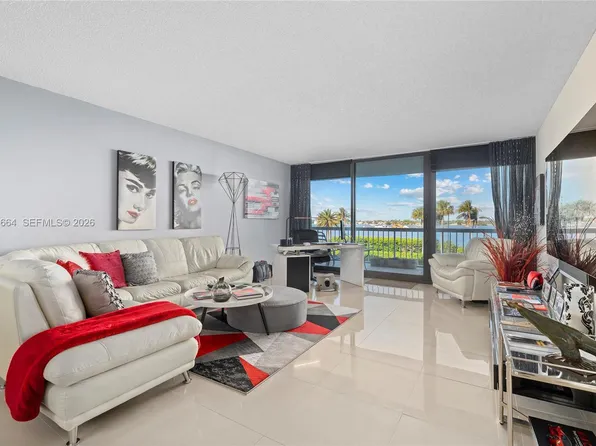 3300 S Ocean Blvd APT 207N, Palm Beach, FL 33480