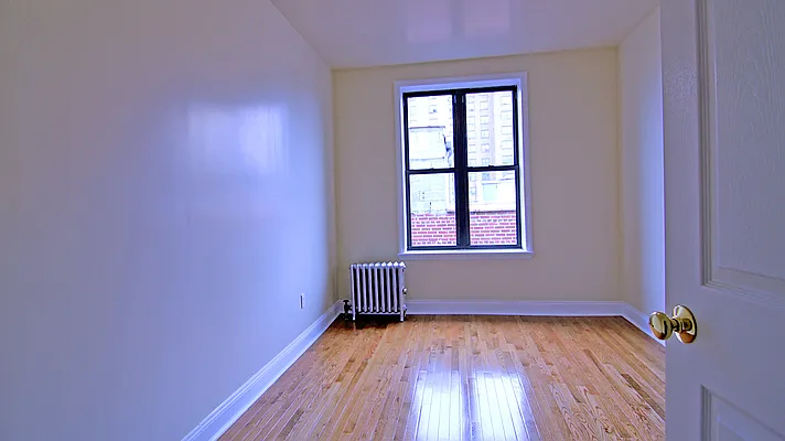 Rented by Tryax Realty Management | media 5