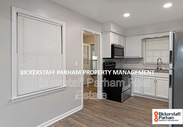 2395 Agnes Dr — Photo 2