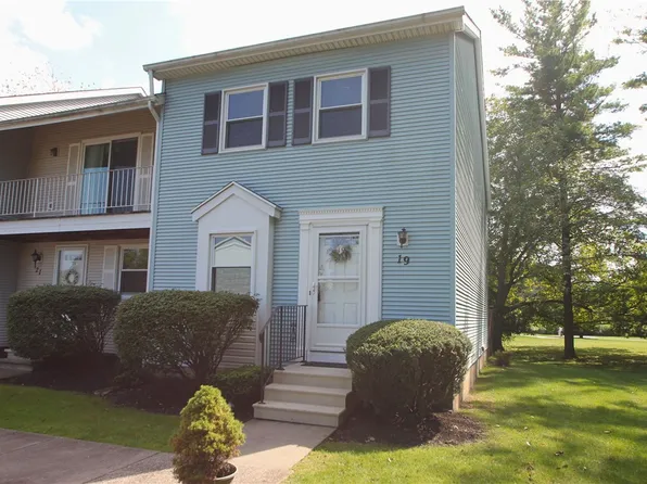 19 Southfield Dr, Webster, NY 14580
