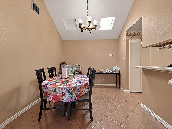 4th image of 12427 N Rachlin Cir