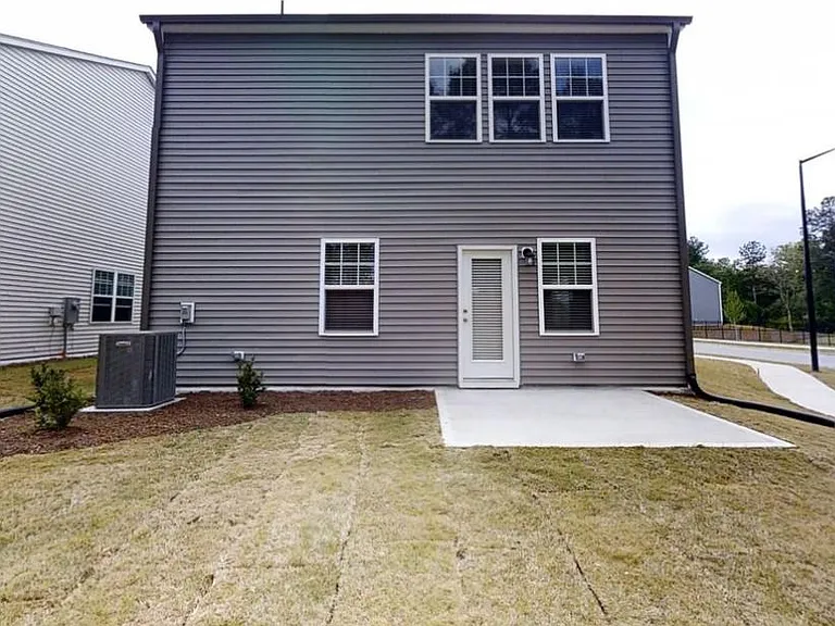 103 Silver Fir Ln — Photo 2