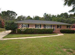 3310 Paula Cir, Charlotte, NC 28216