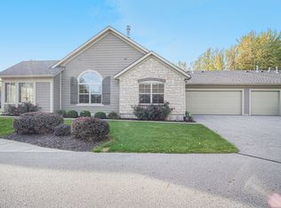 5271 Mapleside Ln SW, Wyoming, MI 49418