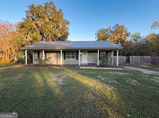 607 Dallas Cir, Folkston, GA 31537