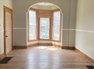 3002 R St, Lincoln, NE 68503