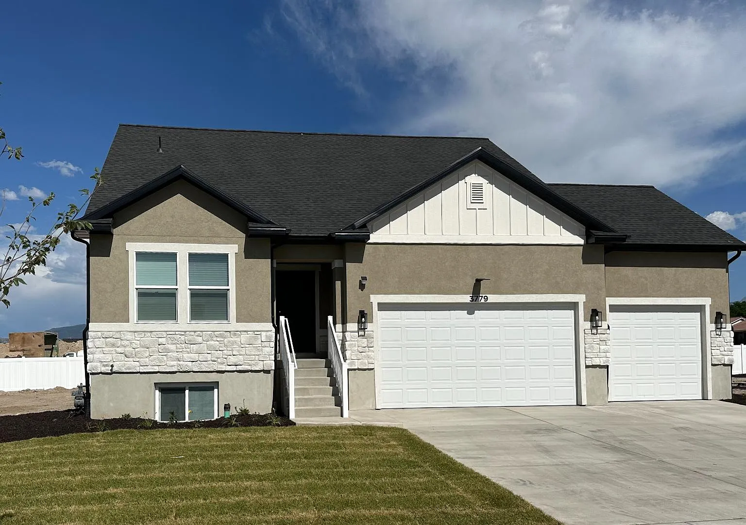 3779 S 1950 W — Photo 1