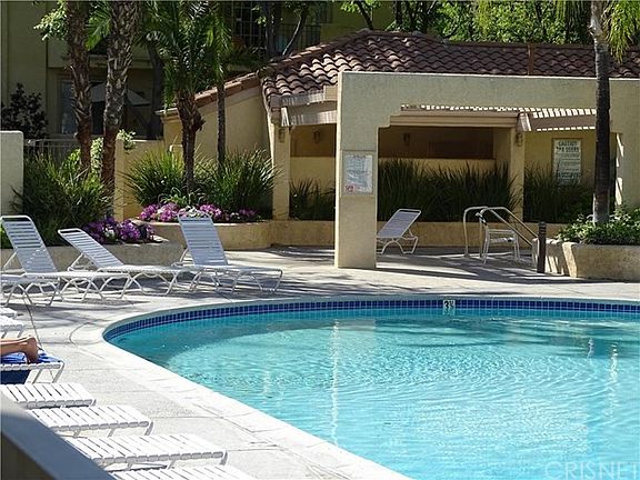 2nd image of 24109 Del Monte Dr Unit 471