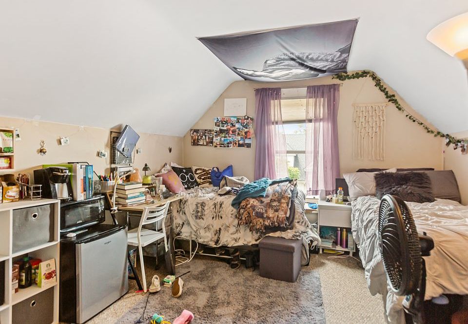 3rd floor spacious bedroom with in room HVAC unit and closet. You can share this room or have it for yourself.