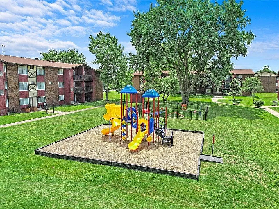 Hampton in Highland - Playground Area