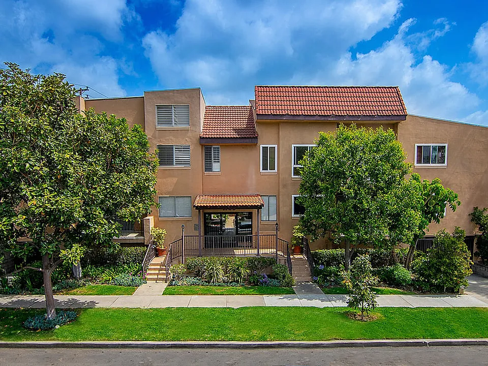 1730 Camden Ave #108