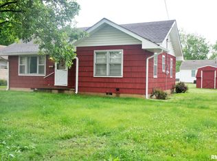 103 Oak Ln, Metropolis, IL 62960