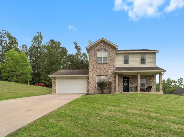 746 E Lake Dr, Livingston, TX 77351