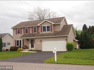 16909 Cavalry Dr, Williamsport, MD 21795