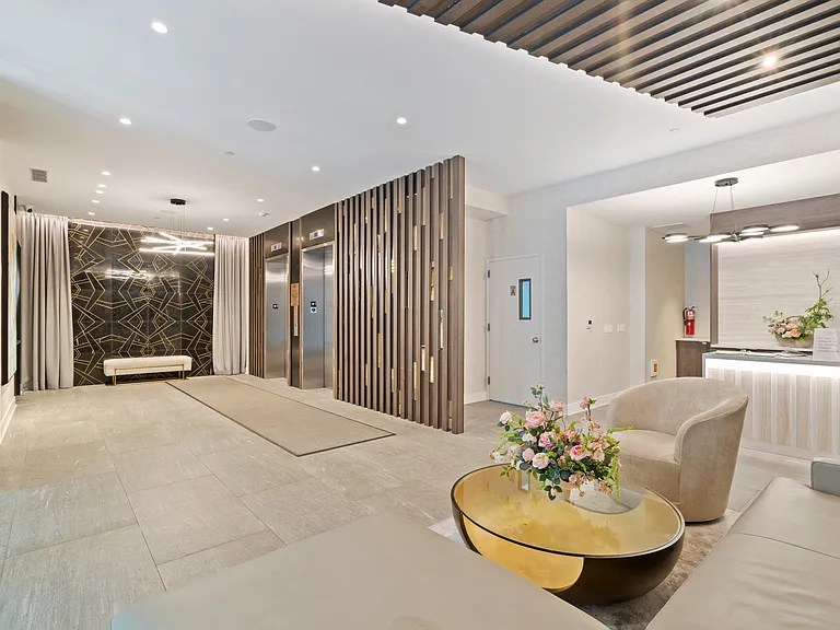 50-11 Queens Blvd #Penthouse 1 — Photo 15