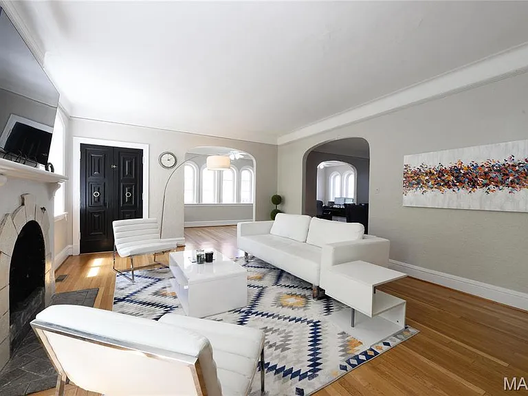 8045 Watkins Dr — Photo 8