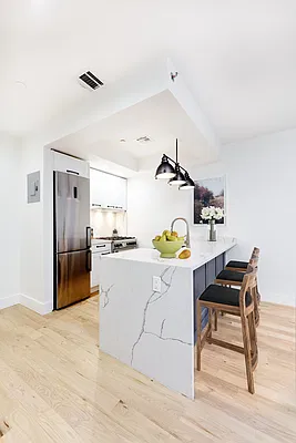 Rented by Compass | media 7