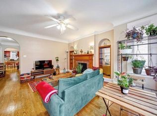 4827 Lee St APT 2, Skokie, IL 60077