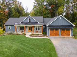 365 Steely Hill Rd, Riegelsville, PA 18077