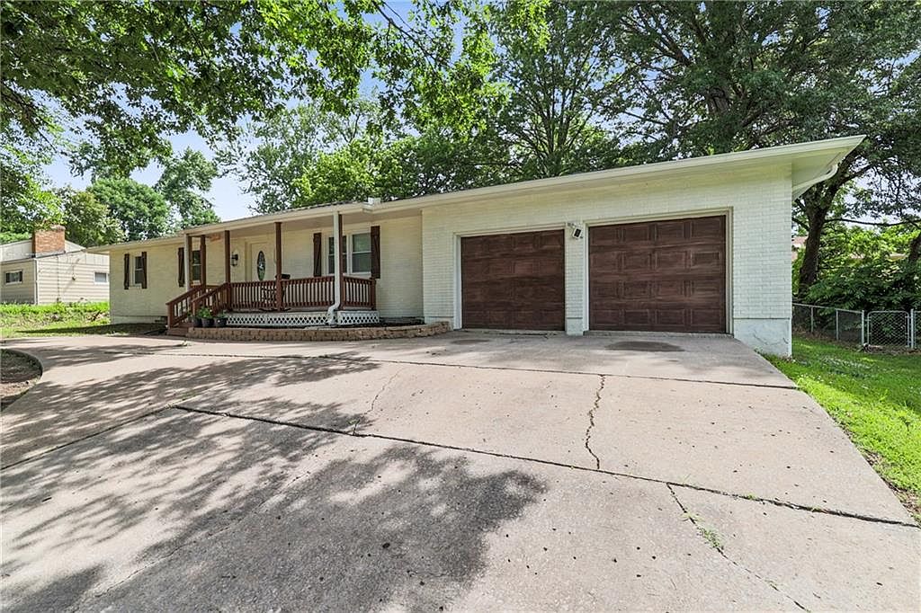 3511 S Phelps Rd, Independence, MO 64055 MLS 2496965 Zillow