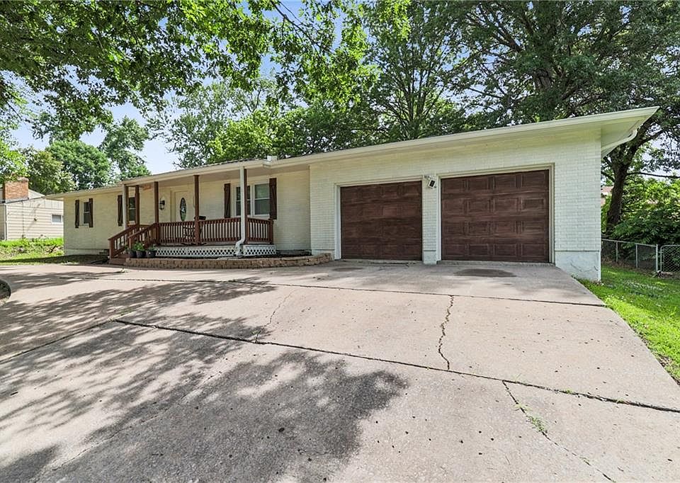 3511 S Phelps Rd, Independence, MO 64055 MLS 2510164 Zillow