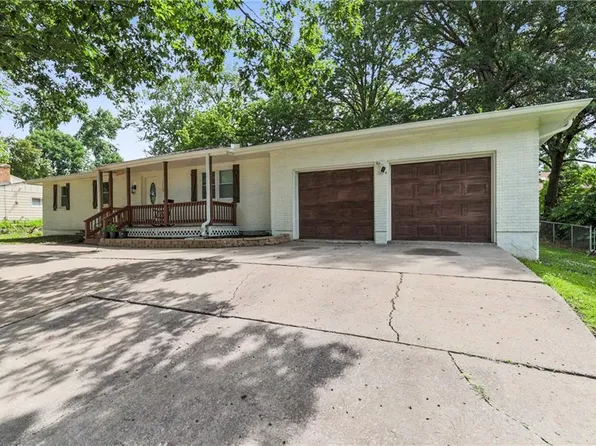 3511 S Phelps Rd, Independence, MO 64055