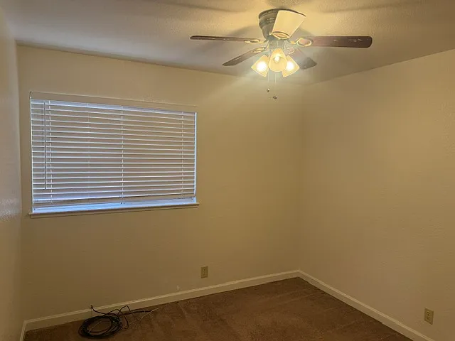 1017 Jayhawk Way — Photo 15