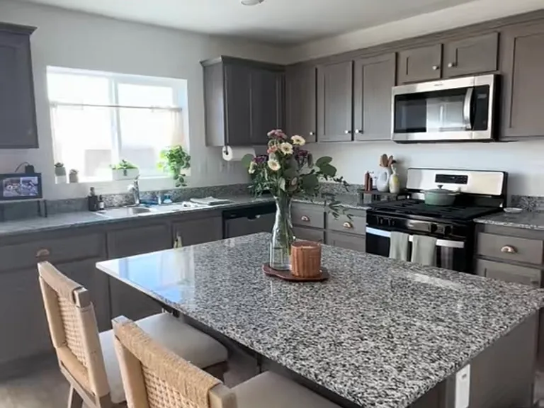 28743 Camaro Dr — Photo 2