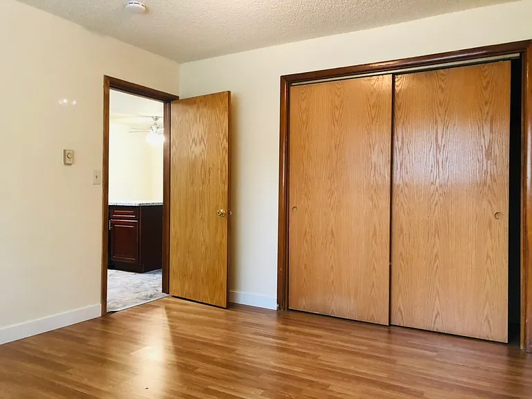 13121 SE Division St — Photo 14