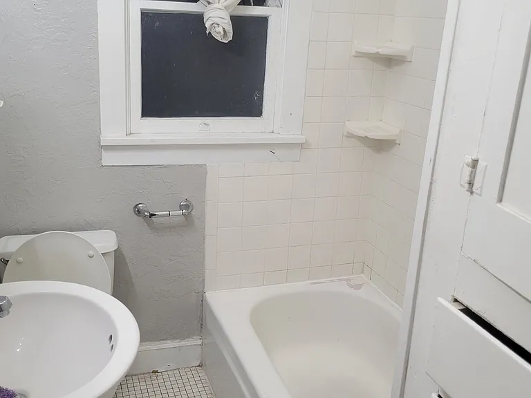 802 S Park St — Photo 8