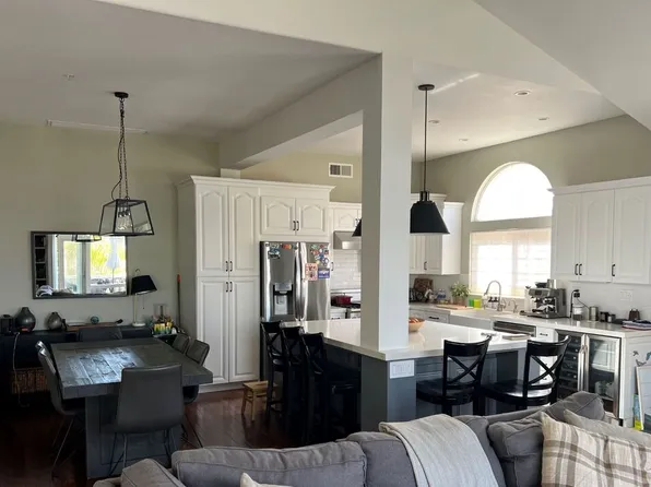 605 N Lucia Ave #A, Redondo Beach, CA 90277