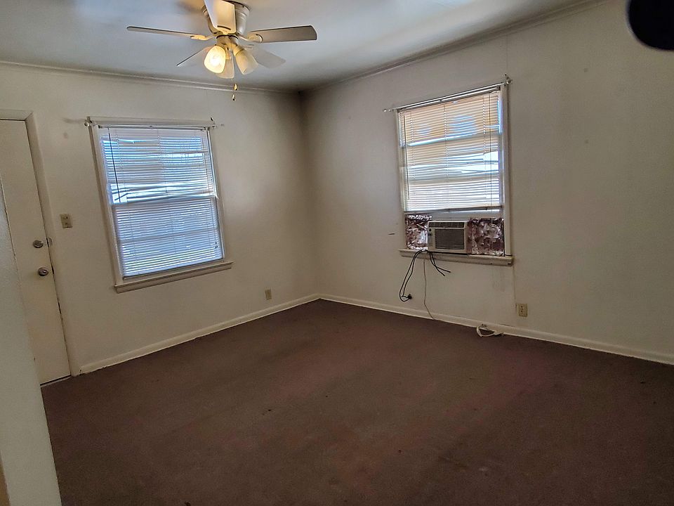 Living room toward front door