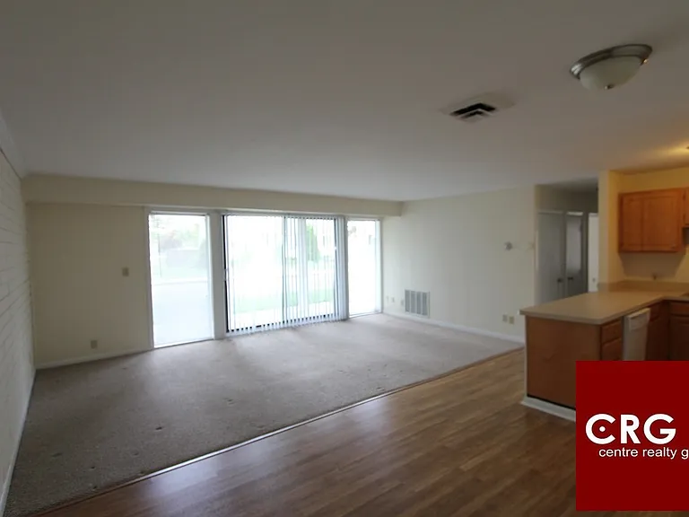 18 Westgate Dr — Photo 4