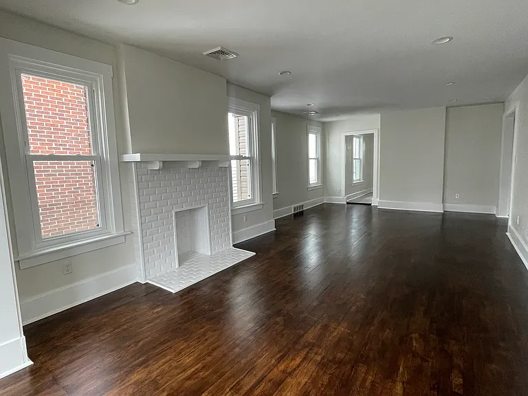 2321 Sherbrook St #2 — Photo 4