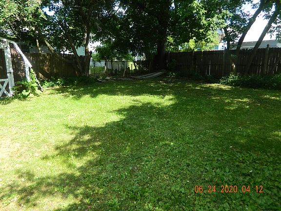 4th image of 9 Saratoga Blvd