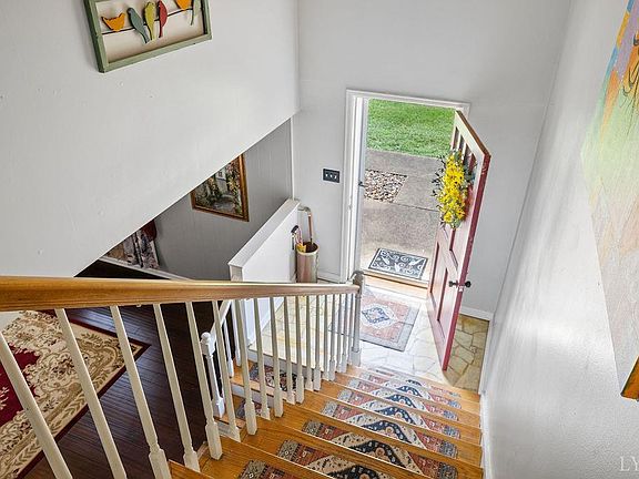 5th image of 543 Dawnridge Dr