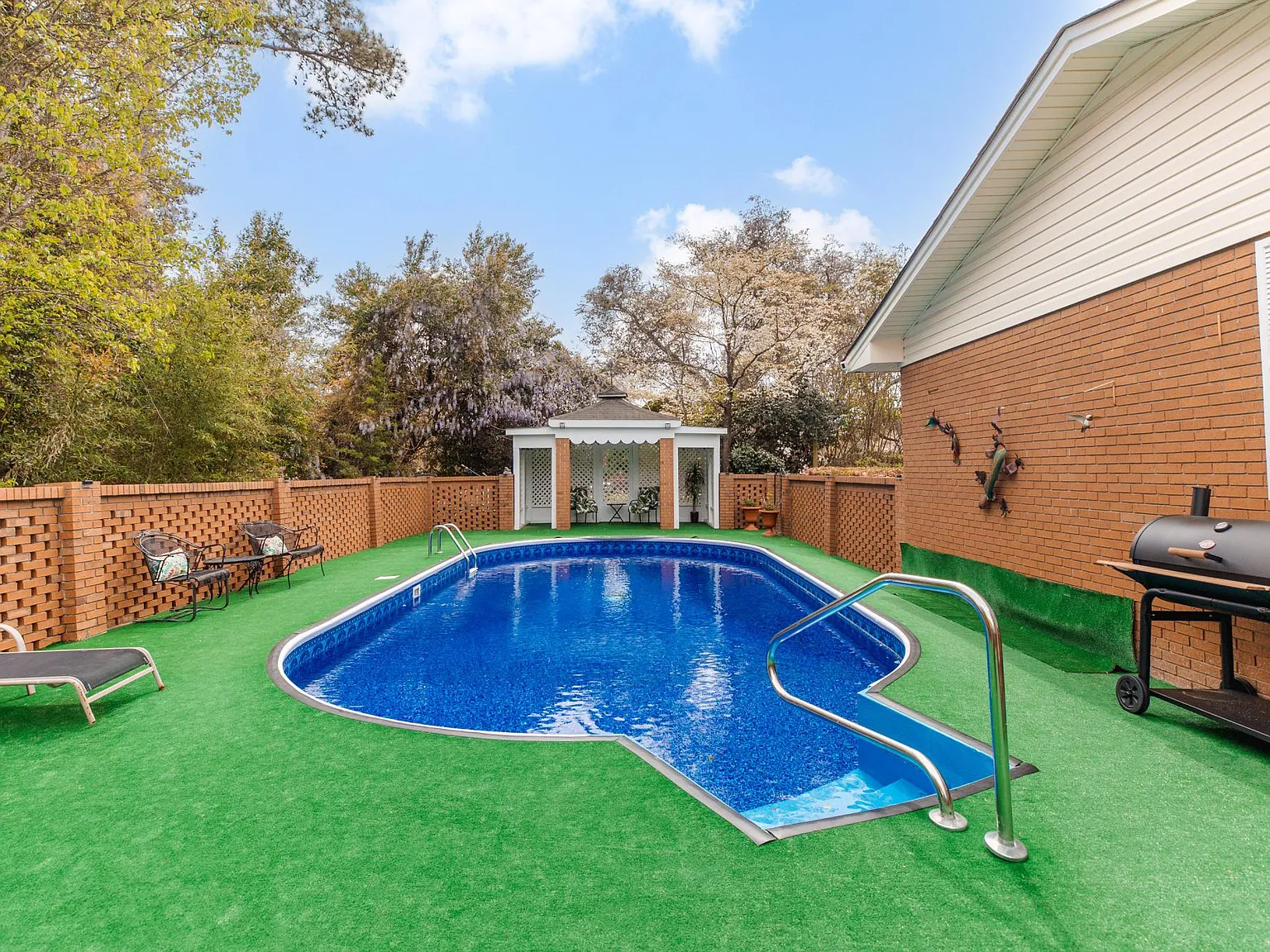 4 bed, 1782 sqft, $4,800 — Photo 3