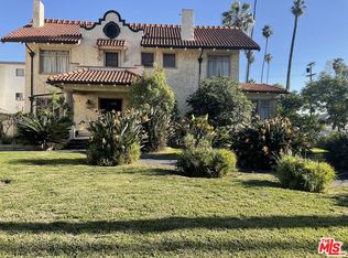 2068 S Hobart Blvd, Los Angeles, CA 90018