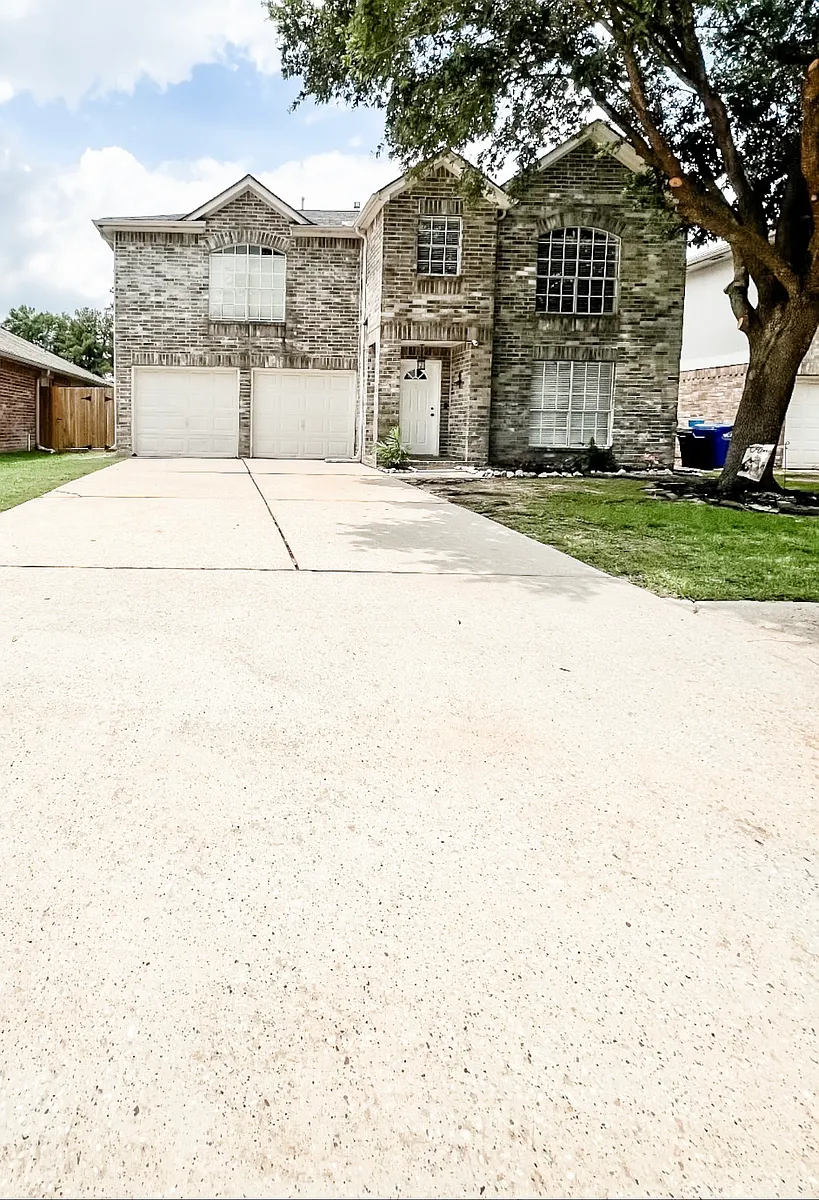 Building Photo - 2739 Spring Colony Dr