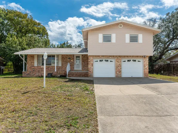 216 Chateaugay St NW, Fort Walton Beach, FL 32548